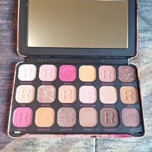 ❤️ Revolution Forever Flawless – Affinity (Brand New)